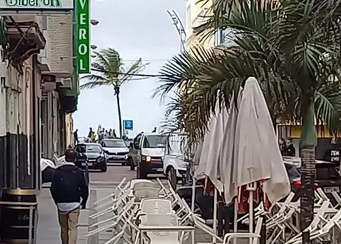 2br New Pretty Next To Canteras *